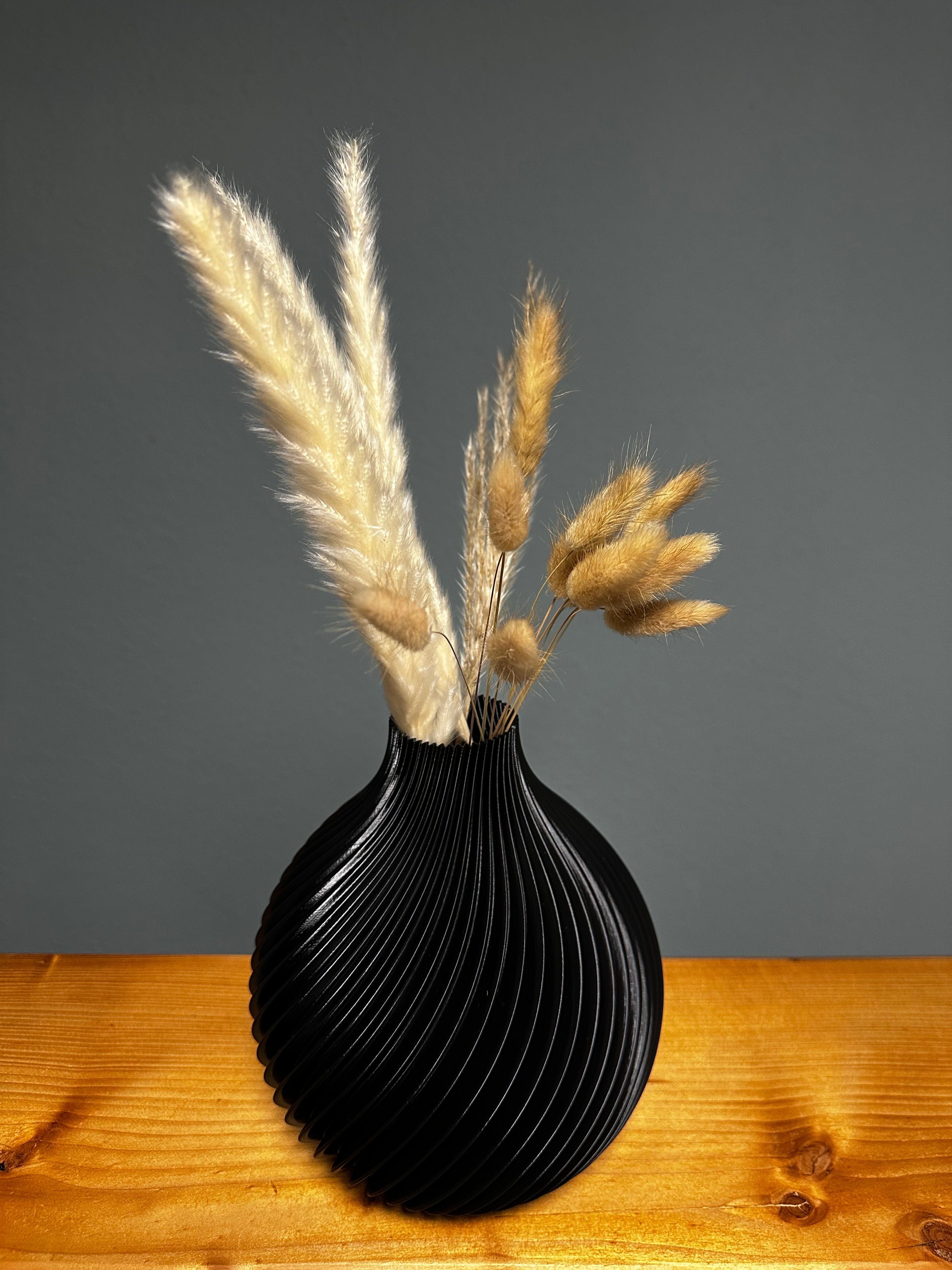 Vinda Vase - Nordic Black