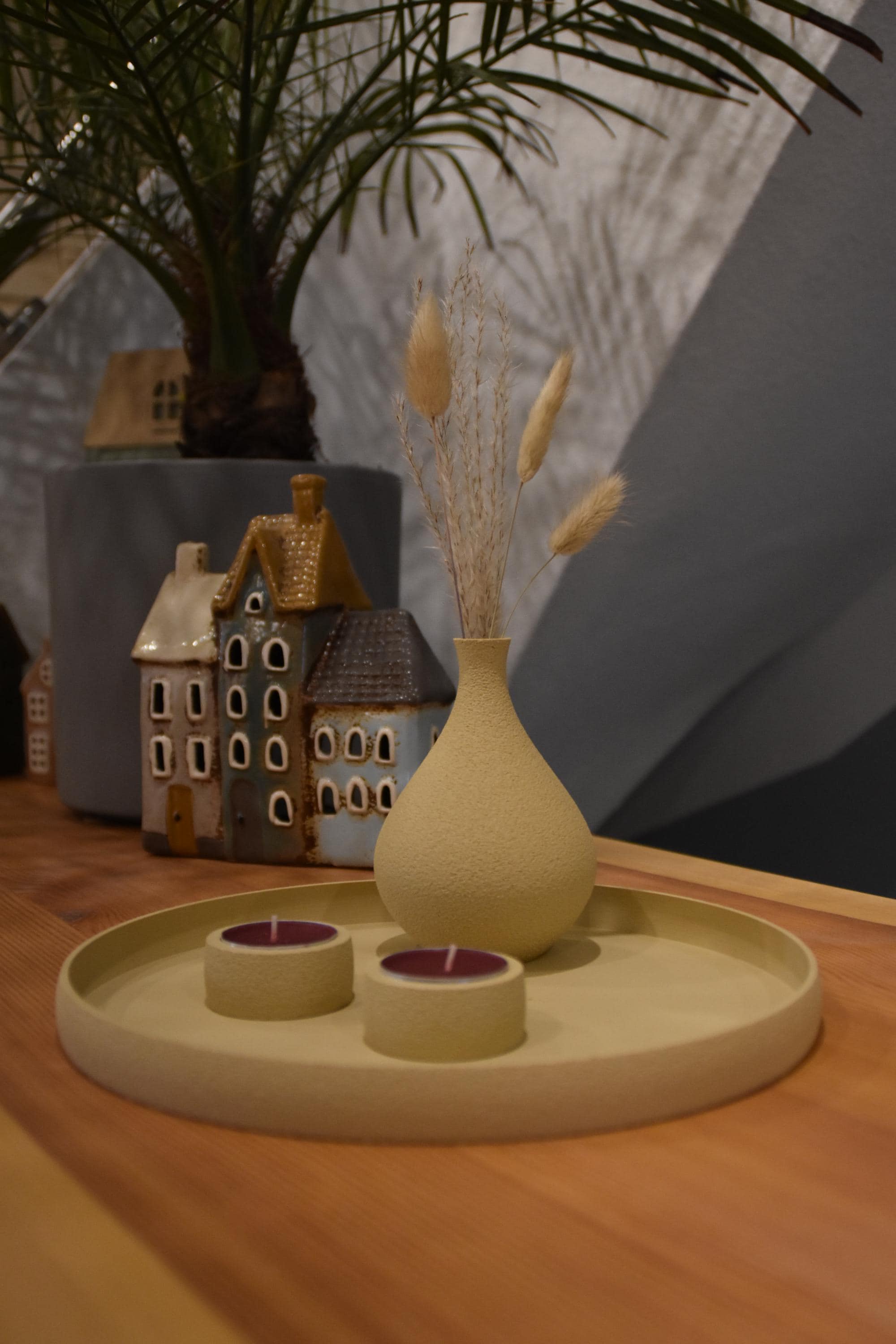 Sola Deko-Set Sandstone – Tablett mit Vase & 2 Teelichthaltern | Japandi Deko | 3D-gedruckte Wohndeko